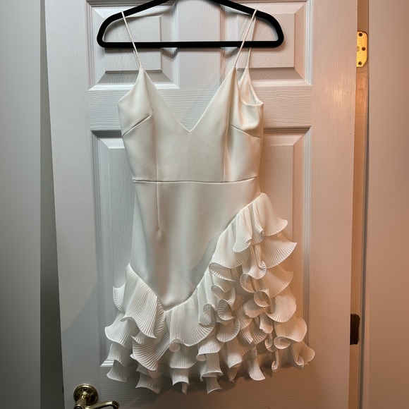 La Madison Talulah Gilda Ruffle Mini Dress - Picture 2 of 3